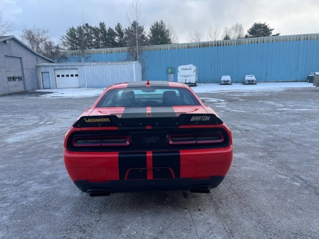 Used 2016 Dodge Challenger SRT Hellcat Coupe