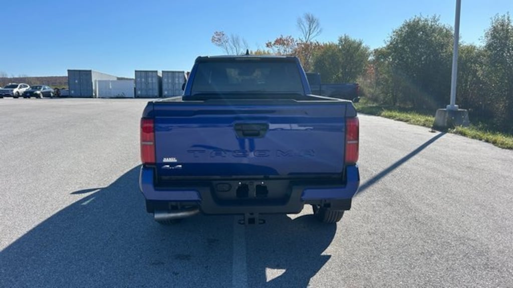 New 2025 Toyota Tacoma SR5 4X4 DBL CAB LONG BED