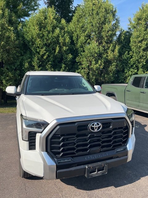 2022 Toyota Tundra Limited photo 2