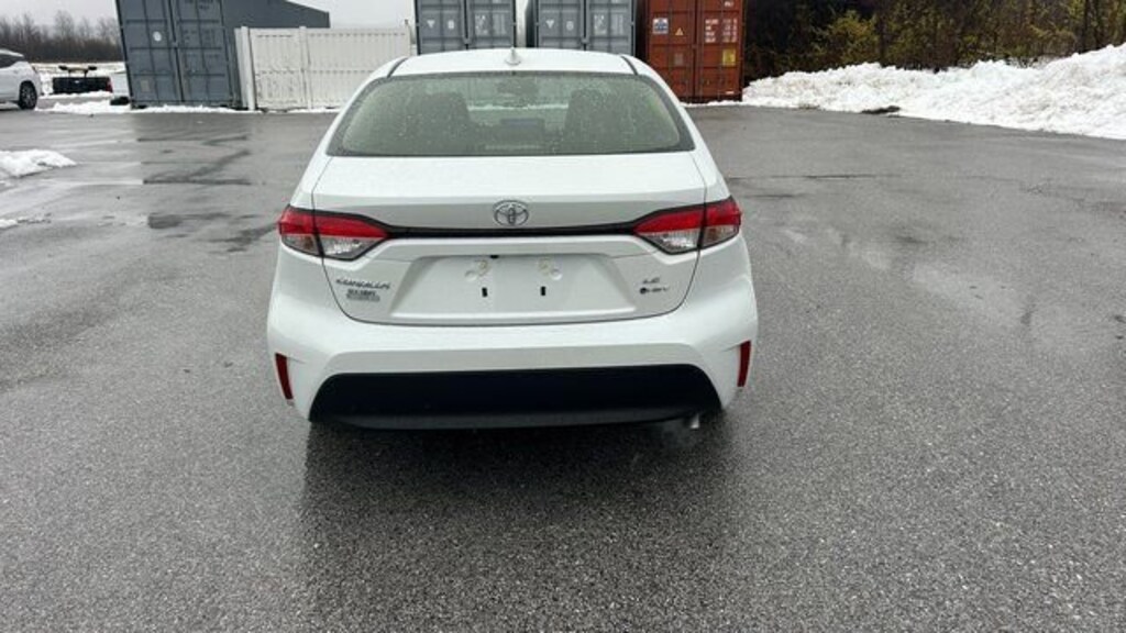 New 2026 Toyota Corolla Hybrid LE LE SEDAN