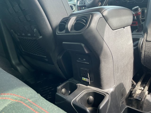 2020 Jeep Wrangler Rubicon photo 28
