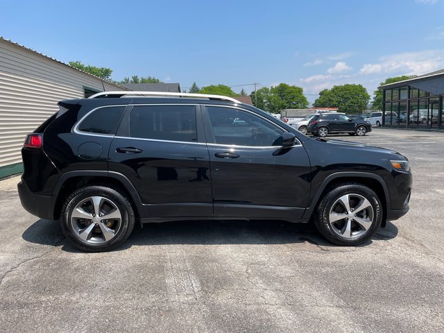 2021 Jeep Cherokee Limited photo 2