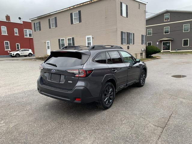 2024 Subaru Outback Onyx Edition photo 3