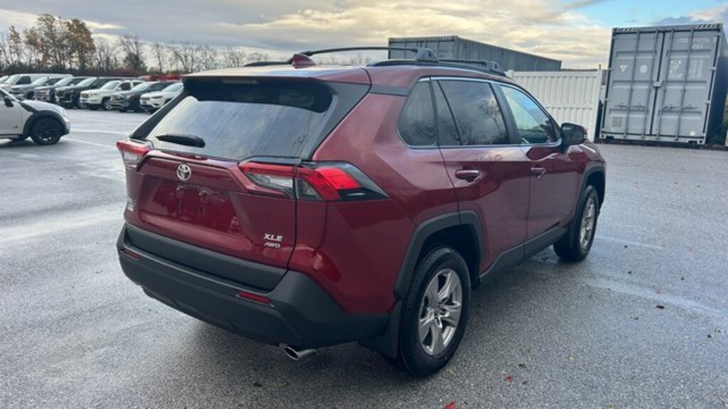 New 2025 Toyota RAV4 XLE XLE AWD SUV