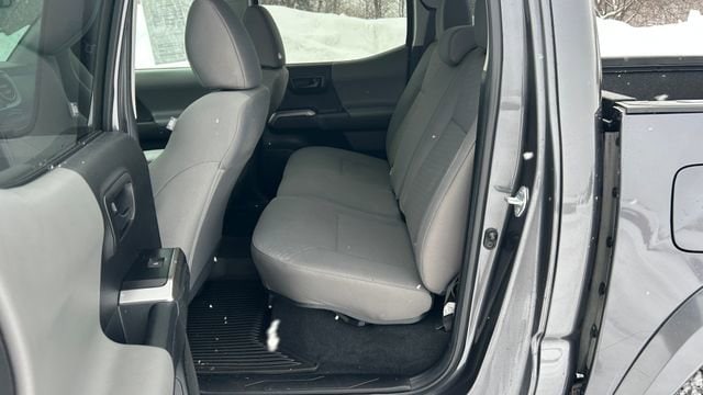 2022 Toyota Tacoma SR5 - Photo 32