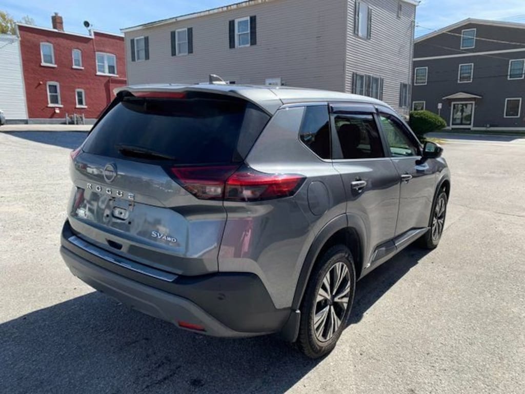Used 2022 Nissan Rogue SV SUV