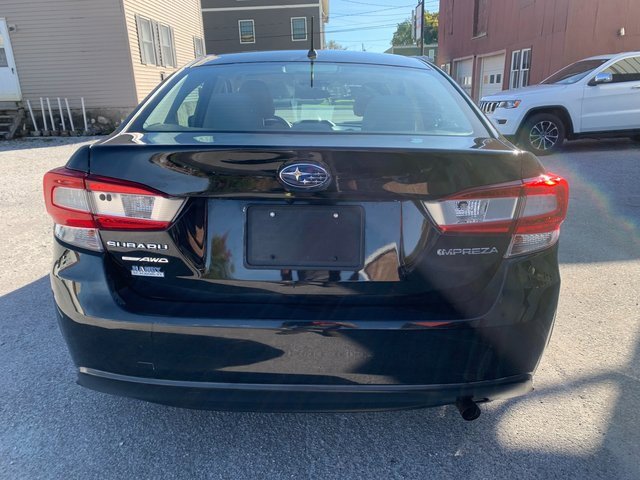 2019 Subaru Impreza 2.0i photo 3