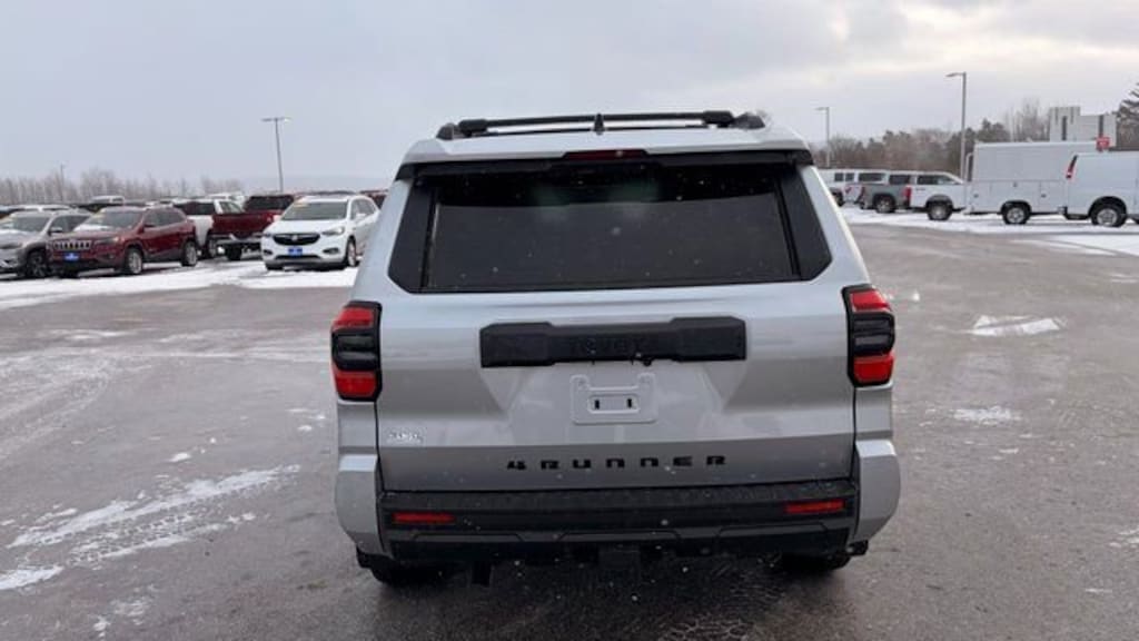 New 2025 Toyota 4Runner SR5 4WD SR5