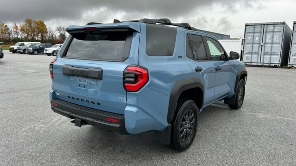 New 2025 Toyota 4Runner SR5 4WD SR5