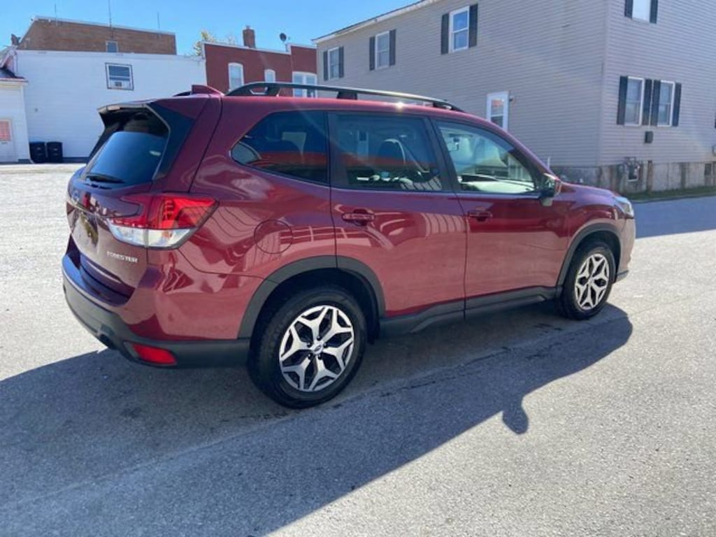 Used 2022 Subaru Forester Premium SUV