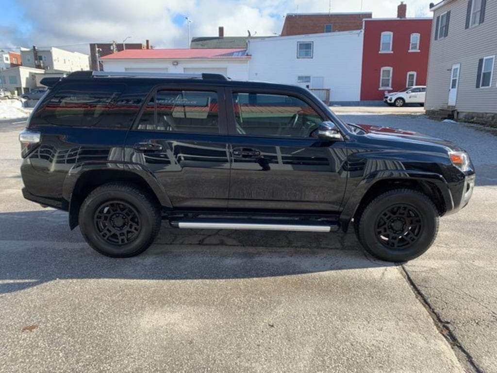 Used 2022 Toyota 4Runner SR5 Premium SUV