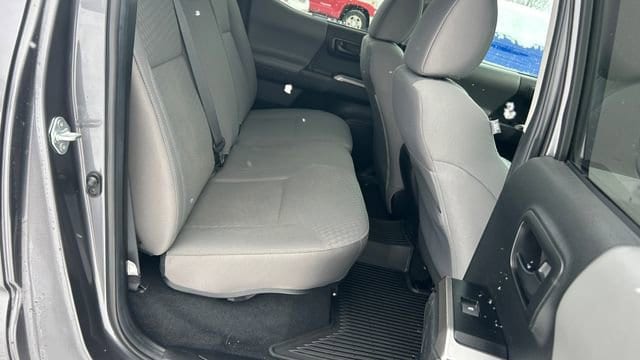 2022 Toyota Tacoma SR5 - Photo 40
