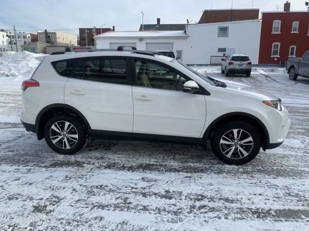 Used 2018 Toyota RAV4 XLE SUV