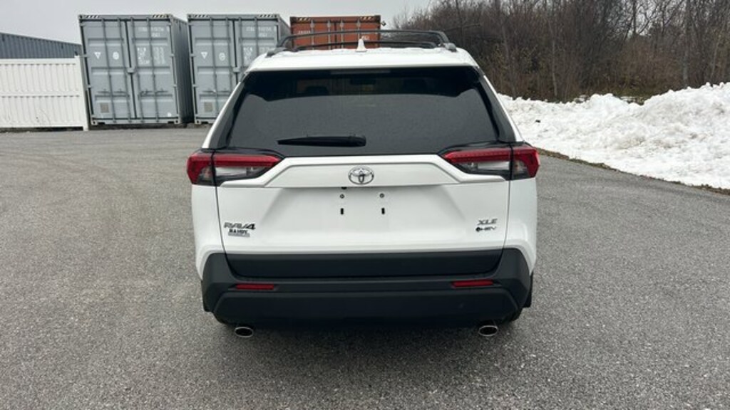 New 2025 Toyota RAV4 Hybrid XLE XLE AWD SUV