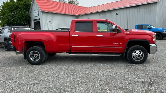 Used 2019 GMC Sierra 3500HD SLT with VIN 1GT42VCY1KF224596 for sale in Saint Albans, VT