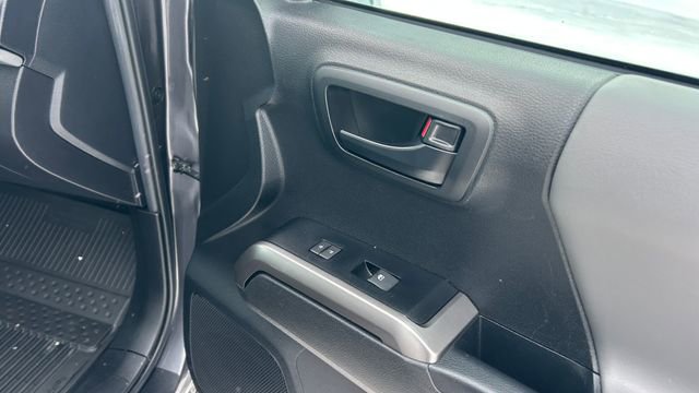 2022 Toyota Tacoma SR5 - Photo 45