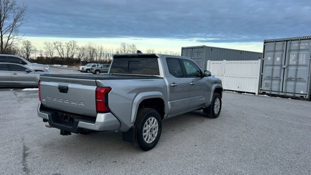New 2025 Toyota Tacoma SR5 4X4 DOUBLE CAB