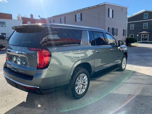 2023 Gmc Yukon XL SLT photo 4