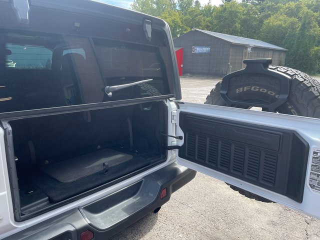 2020 Jeep Wrangler Rubicon photo 19