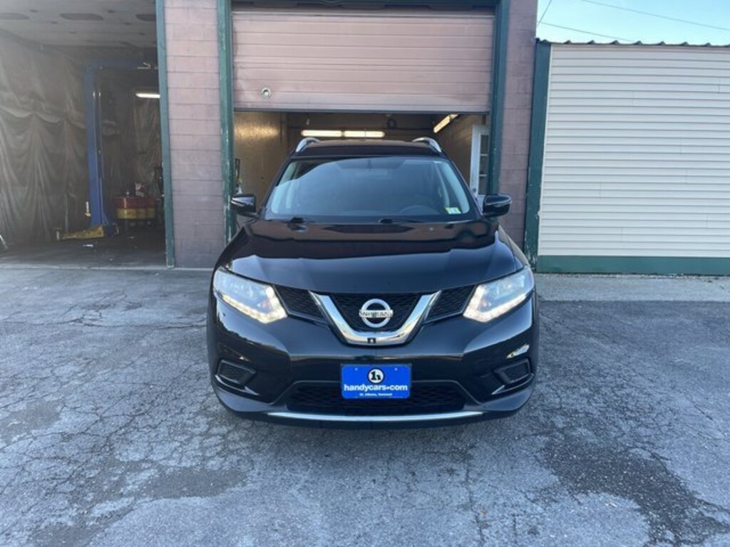 Used 2016 Nissan Rogue SV SUV