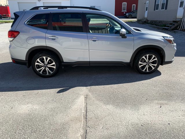 2020 Subaru Forester Limited photo 3