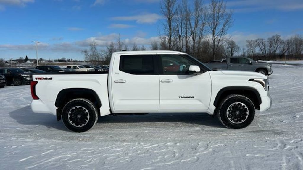 New 2026 Toyota Tundra SR5 SR5 CREWMAX 5.5