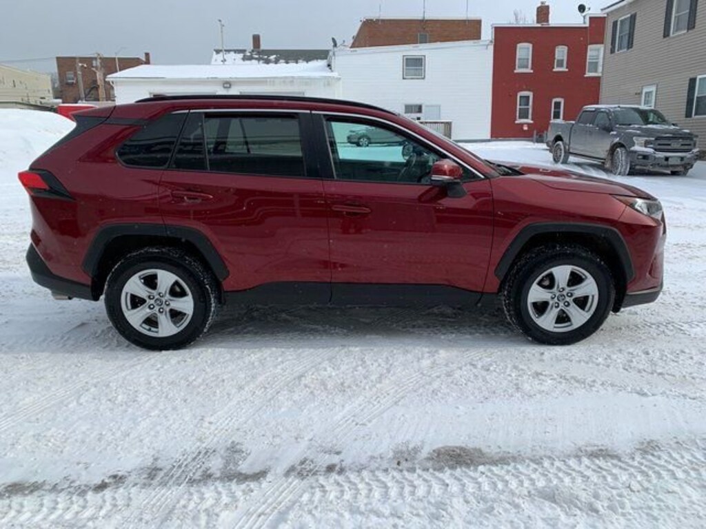 Used 2020 Toyota RAV4 XLE SUV