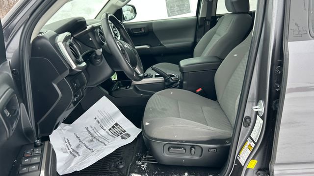 2022 Toyota Tacoma SR5 - Photo 15