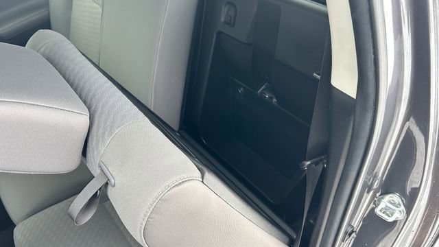 2022 Toyota Tacoma SR5 - Photo 35
