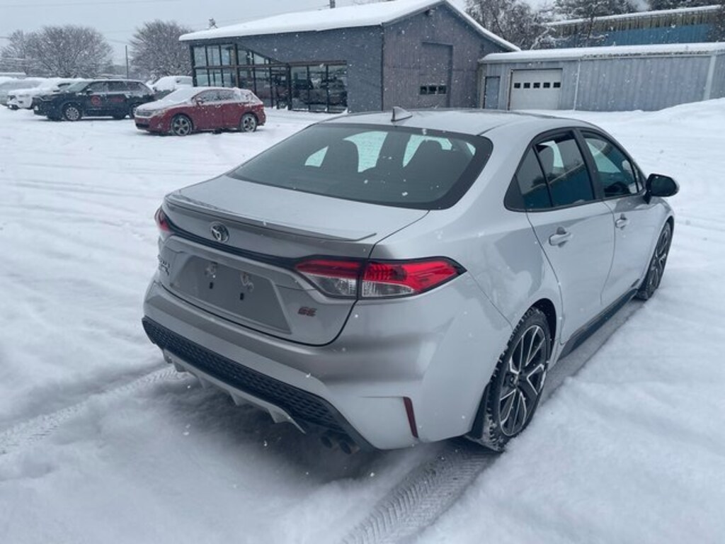 Used 2022 Toyota Corolla SE Sedan