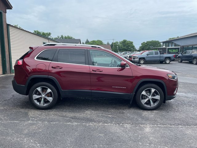 Used 2019 Jeep Cherokee Limited with VIN 1C4PJMDXXKD251548 for sale in Saint Albans, VT