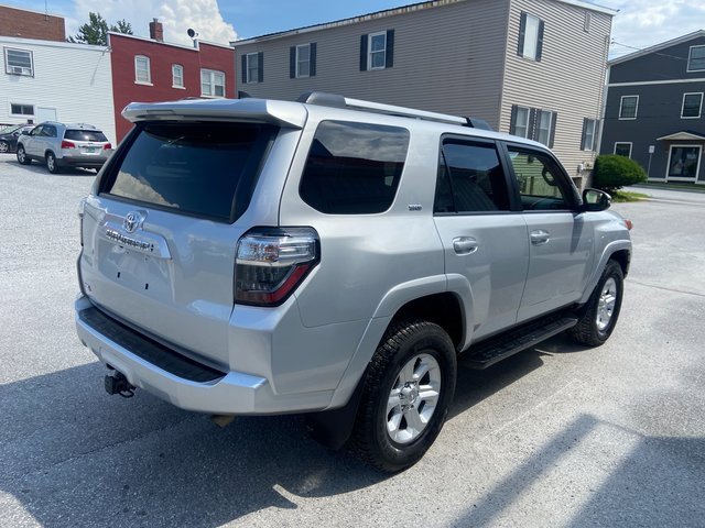 2022 Toyota 4Runner SR5 Premium photo 3