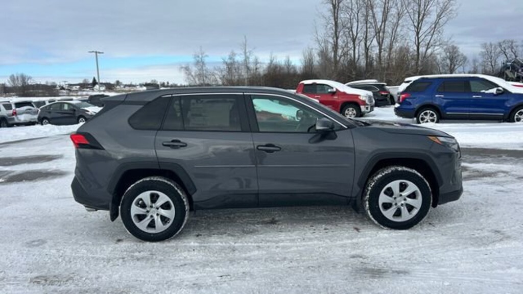 New 2025 Toyota RAV4 LE LE AWD SUV