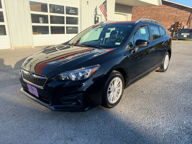 2018 Subaru Impreza 2.0i Premium photo 3