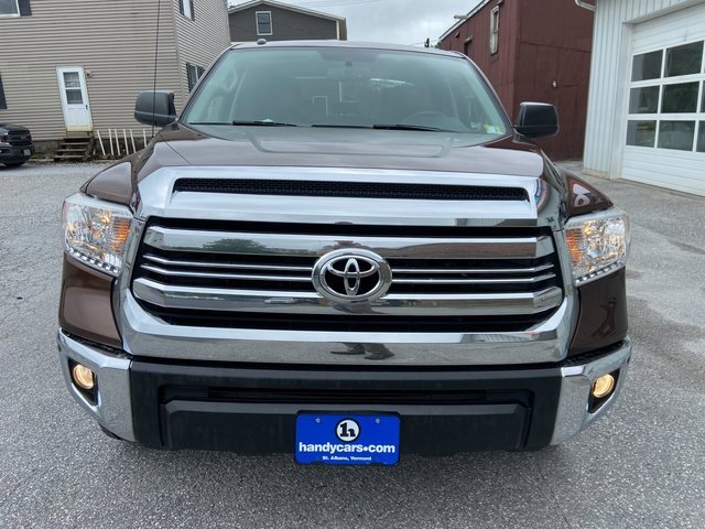 2017 Toyota Tundra SR5 photo 3