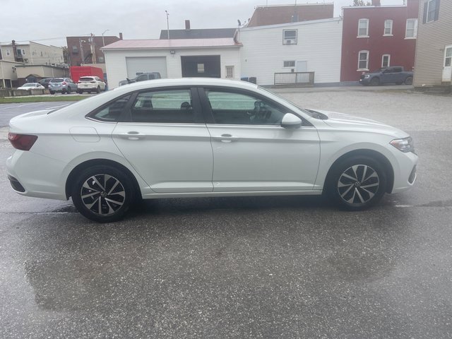 2023 Volkswagen Jetta 1.5T S photo 2