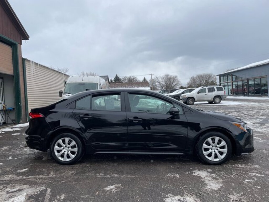 Used 2023 Toyota Corolla LE Sedan