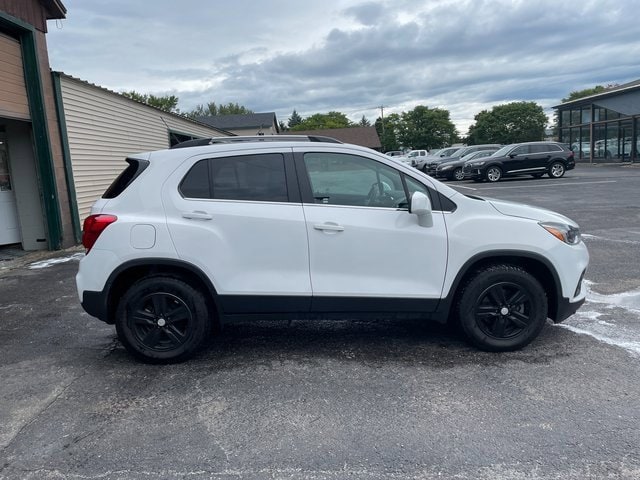 Used 2020 Chevrolet Trax LT with VIN 3GNCJPSB7LL256846 for sale in Saint Albans, VT