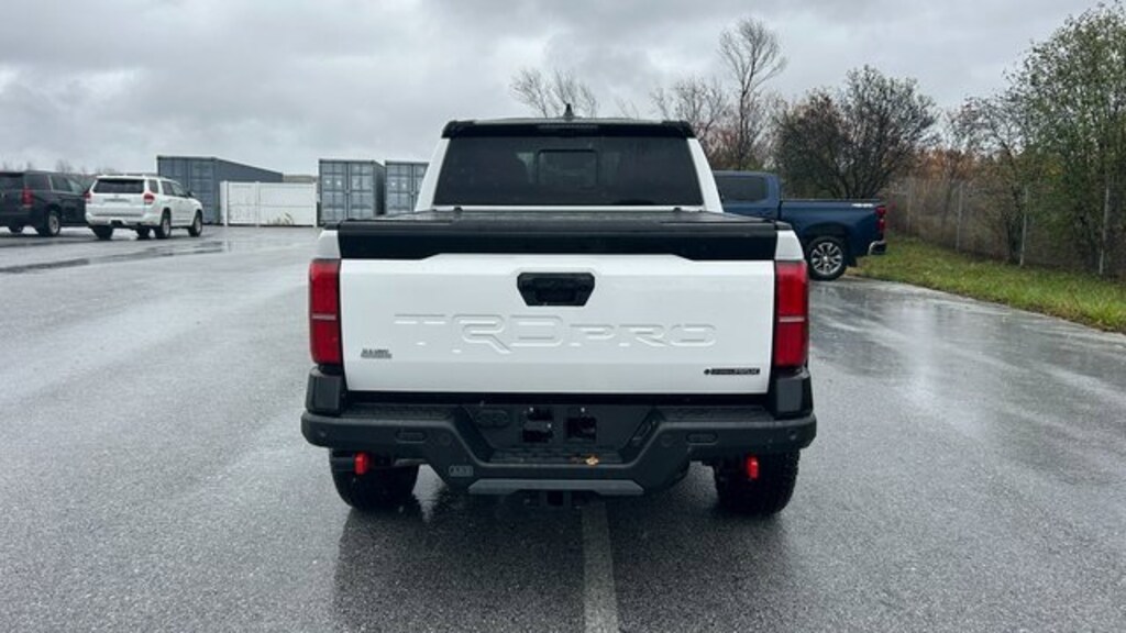 New 2025 Toyota Tacoma i-FORCE MAX TRD Pro 4X4 DOUBLE CAB HV