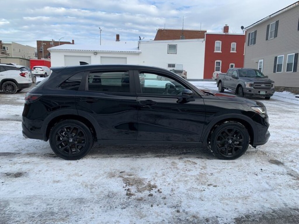 Used 2025 Honda HR-V Sport SUV