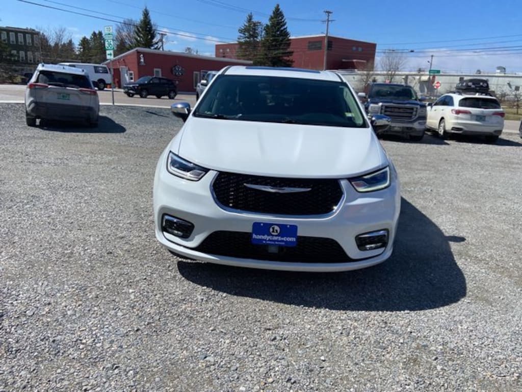 Used 2023 Chrysler Pacifica Plug-In Hybrid Limited Van Passenger Van