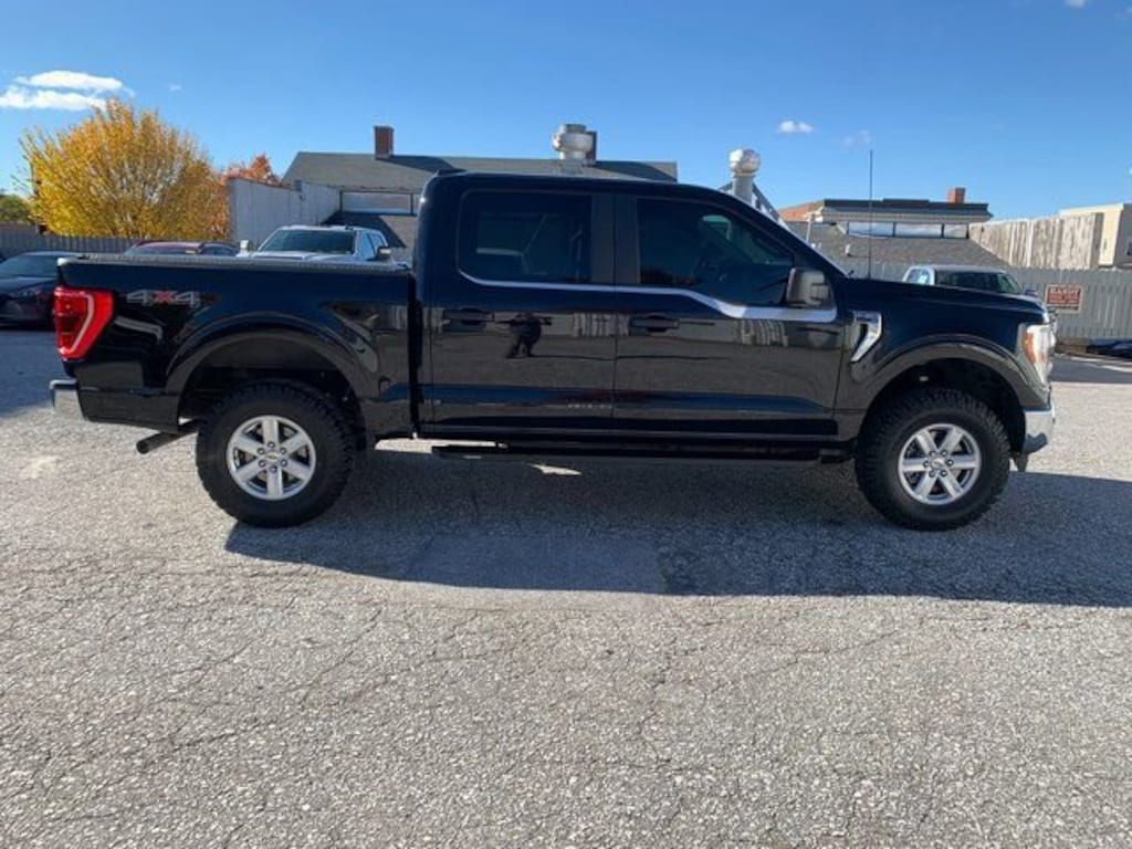 Used 2022 Ford F-150 XLT Truck SuperCrew Cab