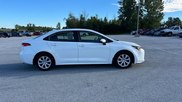 Used 2022 Toyota Corolla LE with VIN JTDEPMAE9N3001236 for sale in Saint Albans, VT