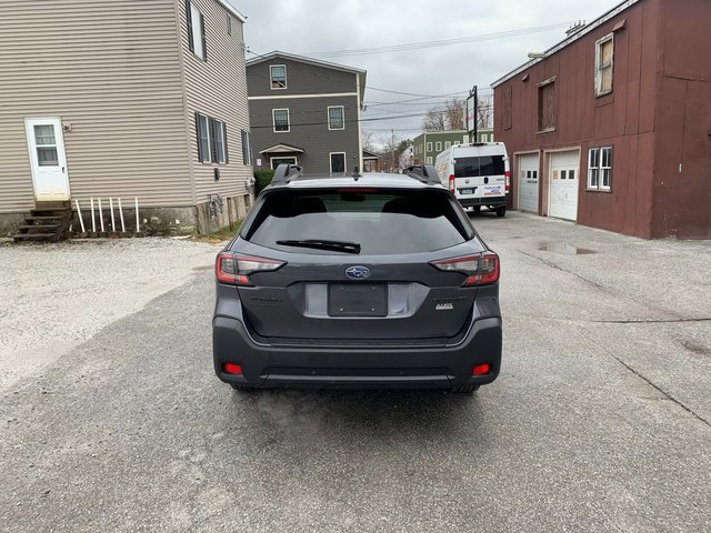 2024 Subaru Outback Onyx Edition photo 4