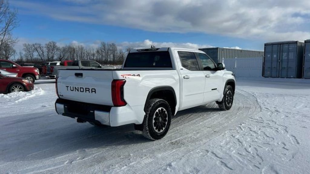 New 2026 Toyota Tundra SR5 SR5 CREWMAX 5.5