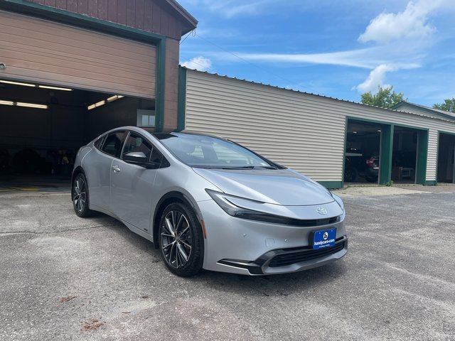 2024 Toyota Prius Limited photo 3