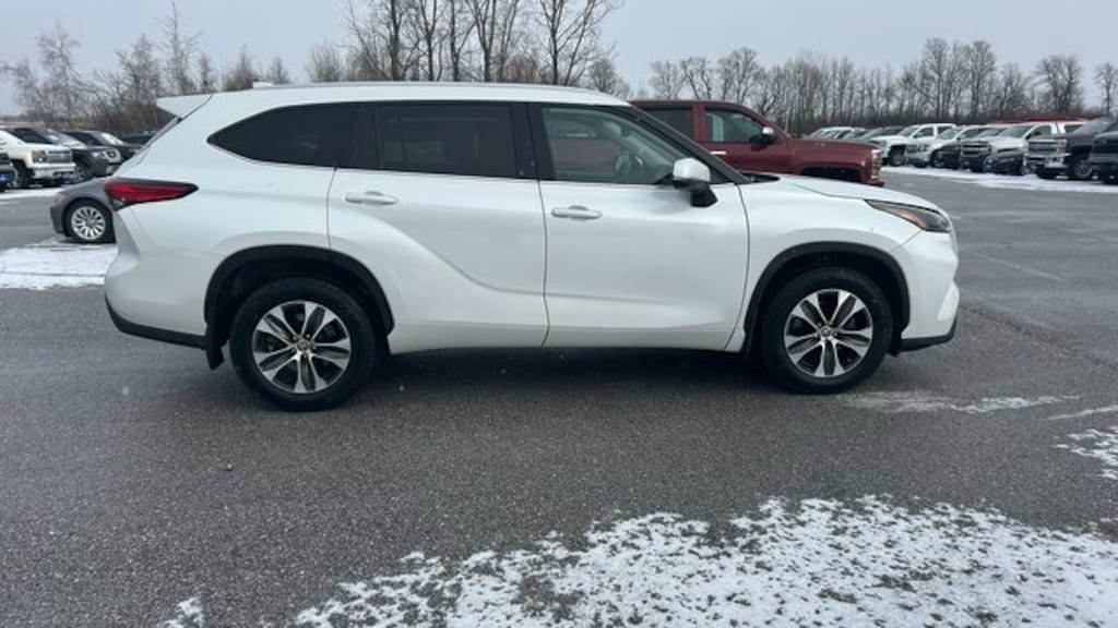 Certified 2022 Toyota Highlander XLE SUV