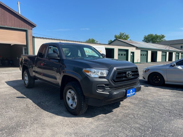2021 Toyota Tacoma SR photo 3