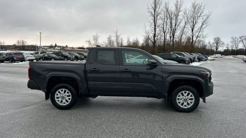 New 2025 Toyota Tacoma SR5 4X4 DOUBLE CAB