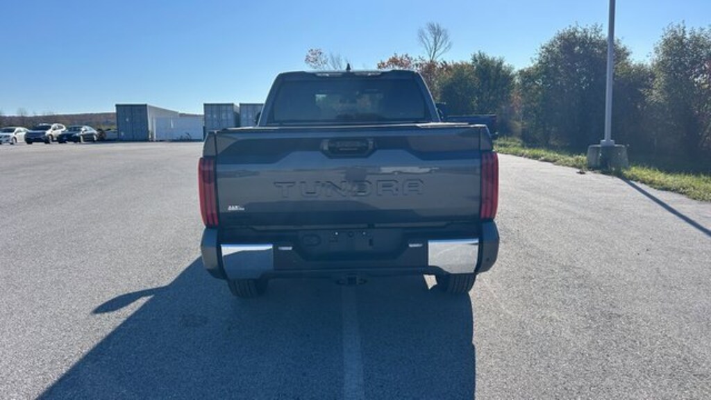 New 2026 Toyota Tundra SR5 SR5 CREWMAX 5.5